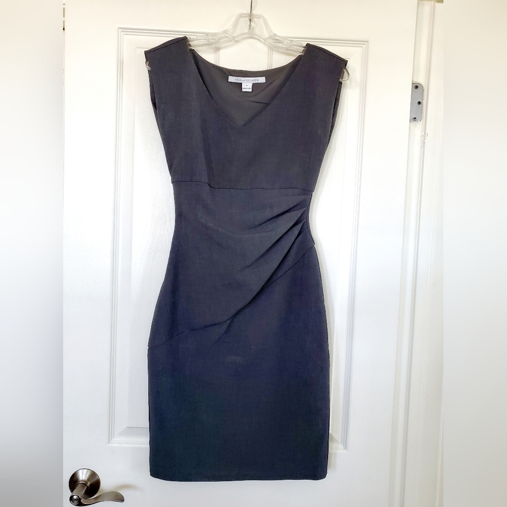 Diane Von Furstenberg - Classic Grey V Neck Dress, Size 0 (DVF)